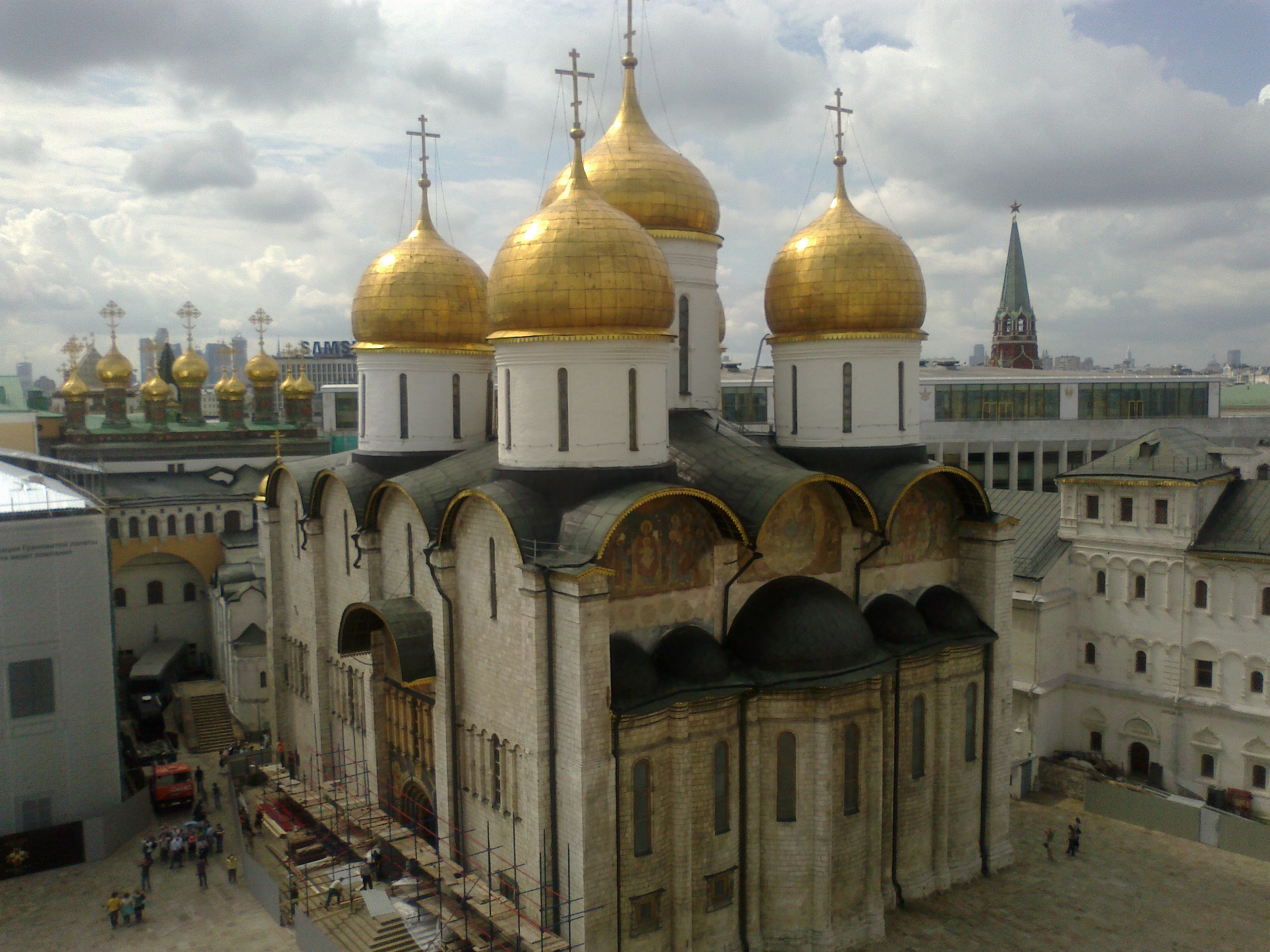 Пятиглавие Успенского собора в Москве